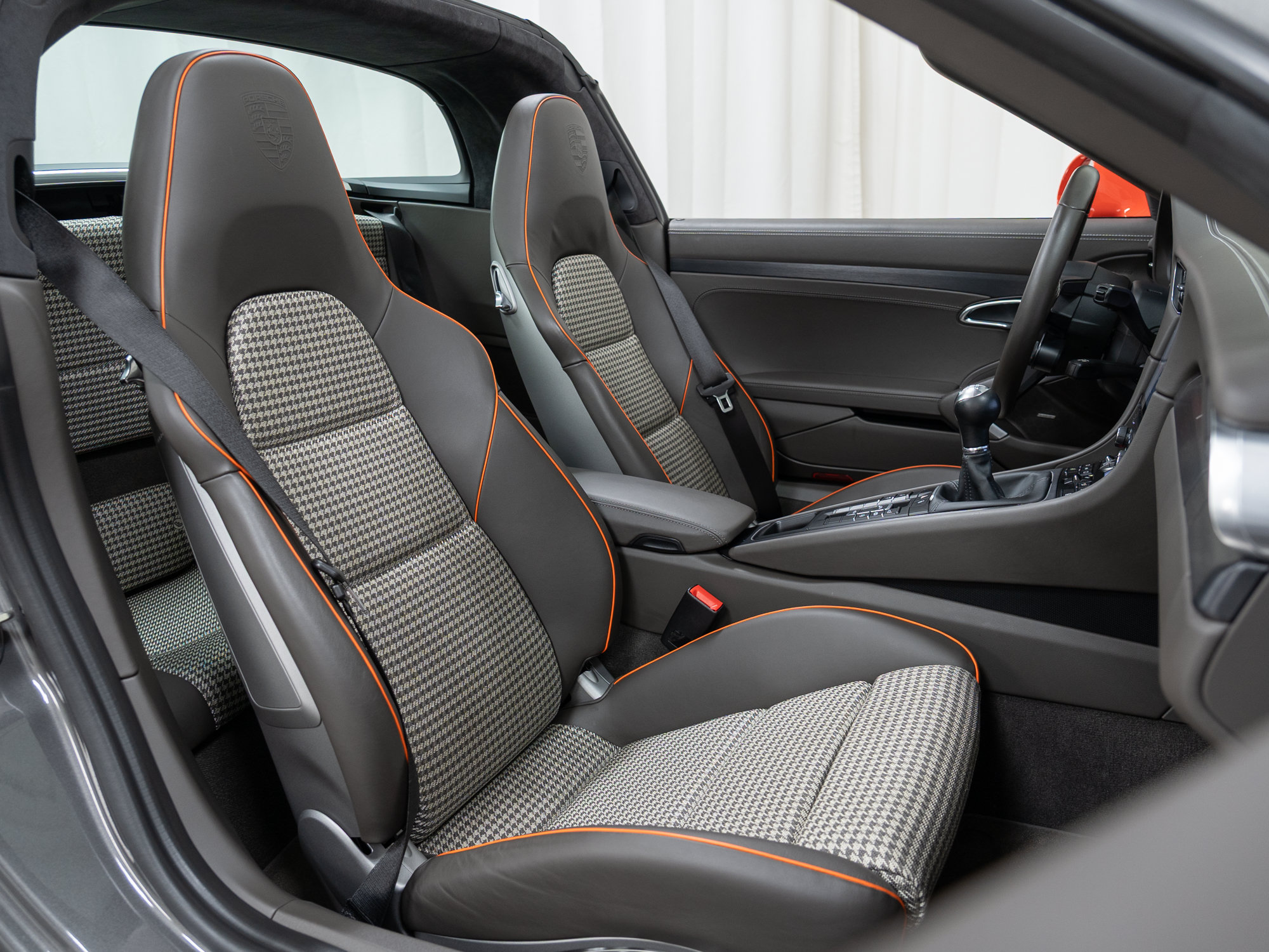 Certified 2018 Porsche 911 Targa 4 GTS AWD/4WD image 36