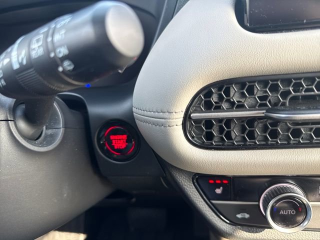 Certified 2025 Honda HR-V EX-L image 28