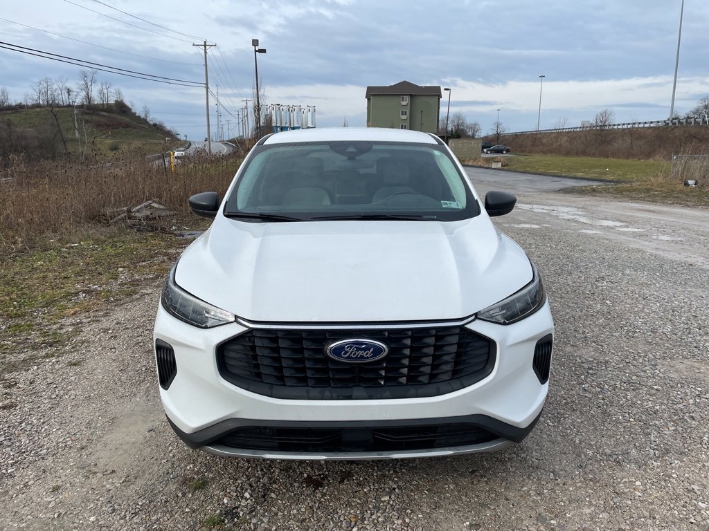 Used 2024 Ford Escape Active image 2