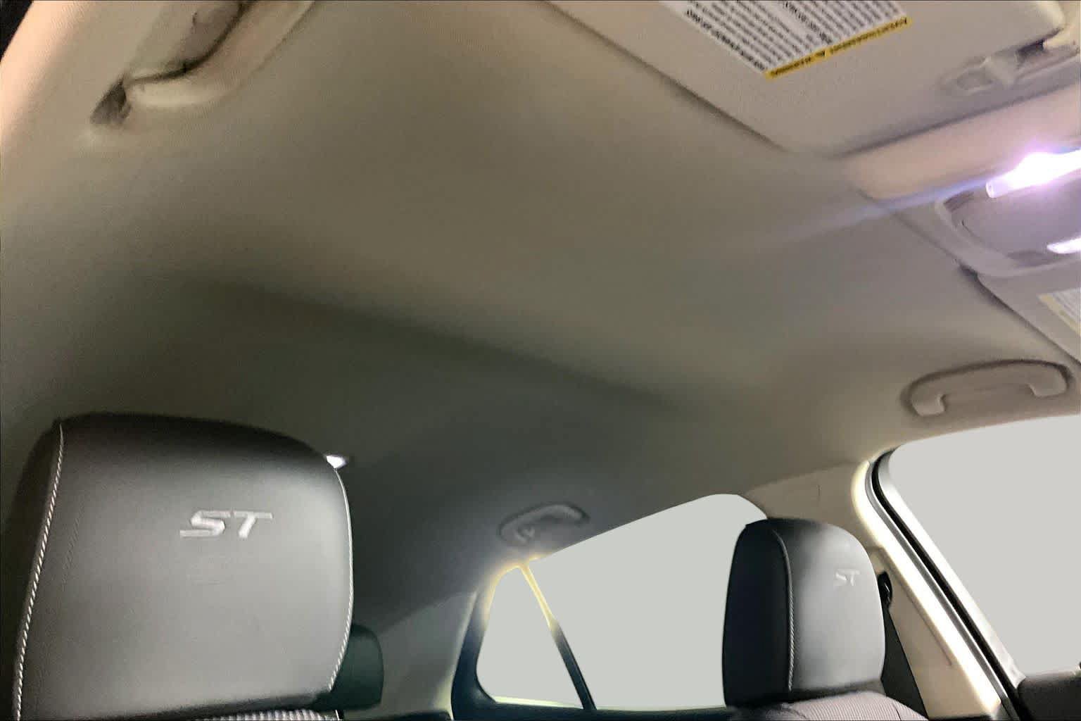 Certified 2023 Buick Envision Preferred w/ Sport Touring Package AWD/4WD image 25