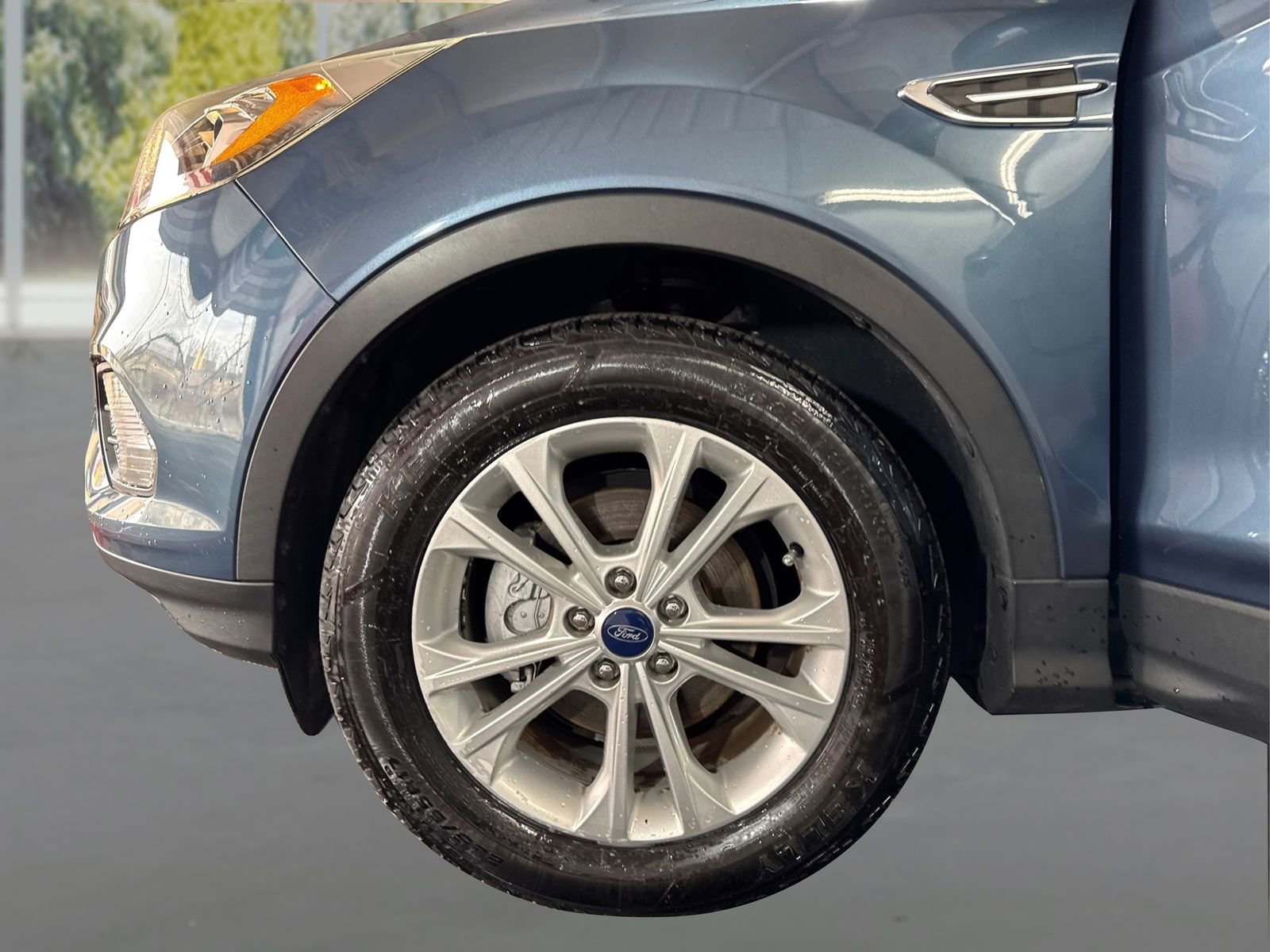 Used 2018 Ford Escape SEL w/ Ford Safe & Smart Package image 19