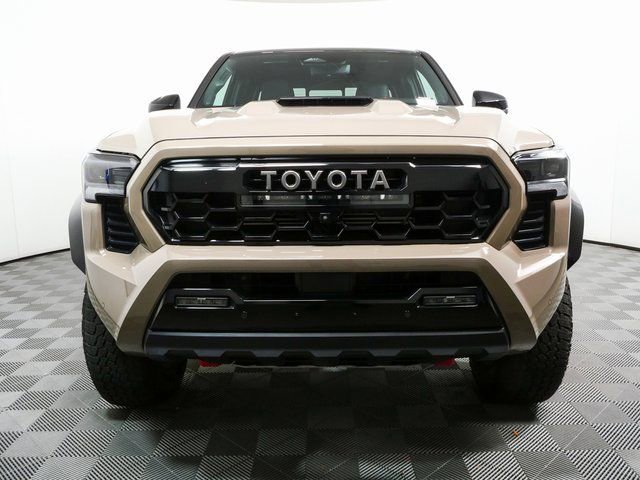 Used 2025 Toyota Tacoma 4x4 Double Cab Hybrid image 33
