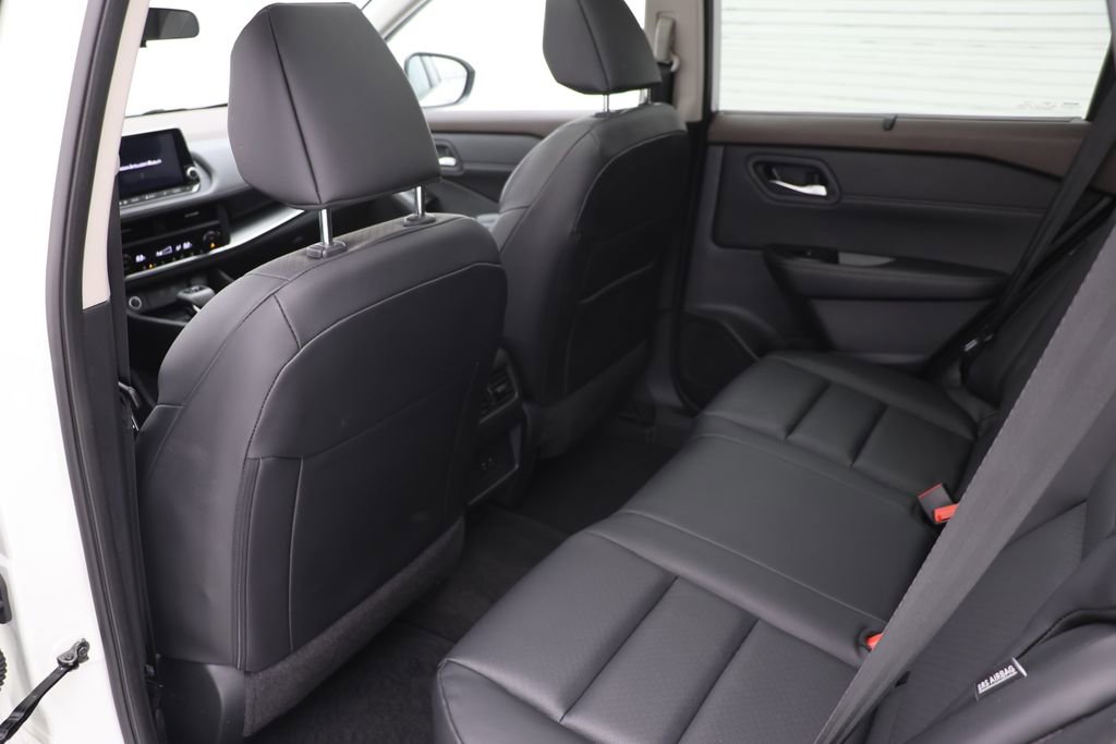 Used 2023 Nissan Rogue SV w/ SV Premium B Package AWD/4WD image 10