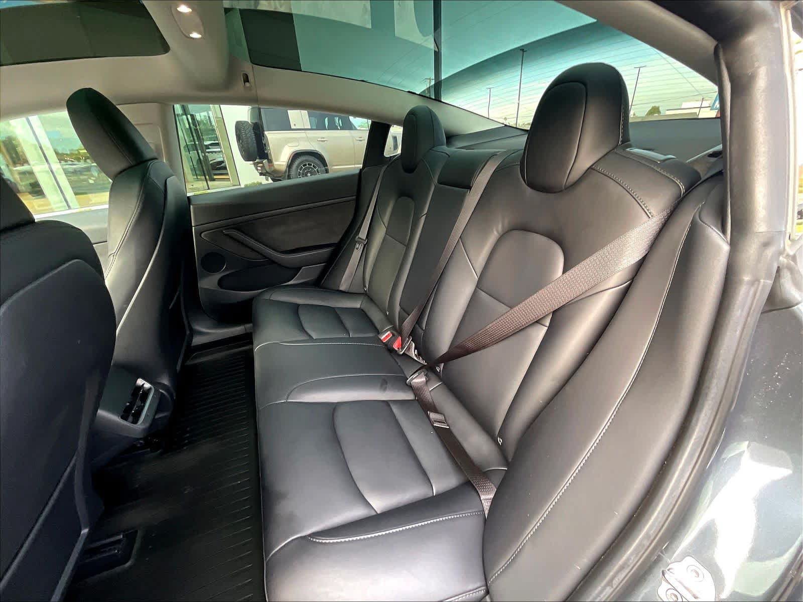 Used 2023 Tesla Model 3 Standard Range RWD image 27