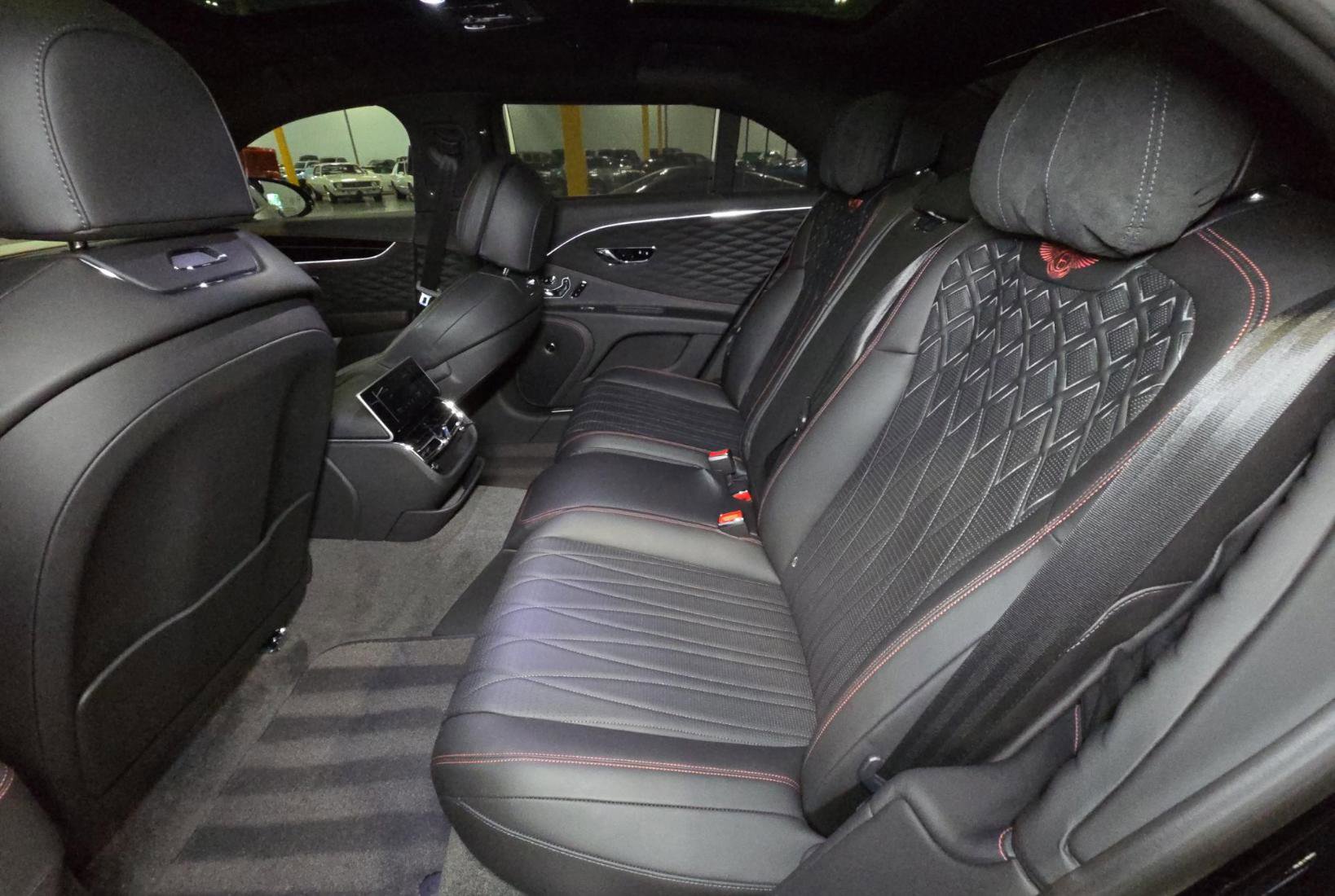 Used 2022 Bentley Flying Spur V8 AWD/4WD image 9