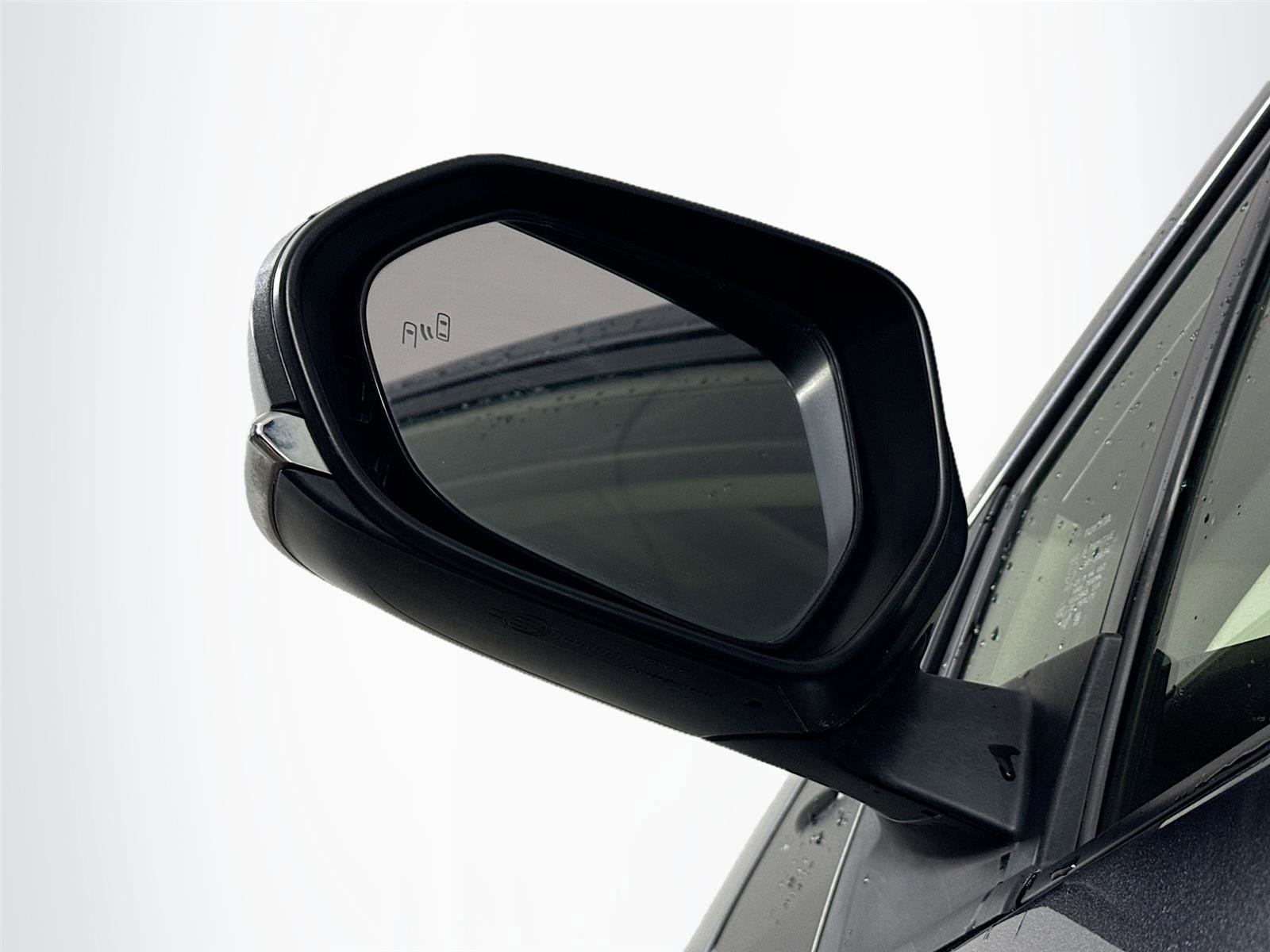 Certified 2022 Toyota Prius LE image 5