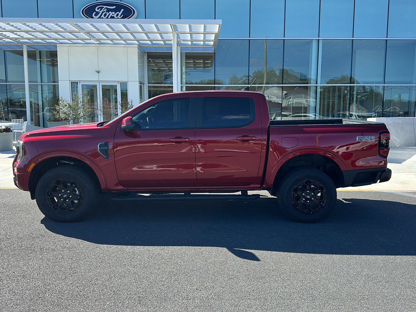 Used 2026 Ford Ranger Lariat w/ FX4 Off-Road Package AWD/4WD image 8