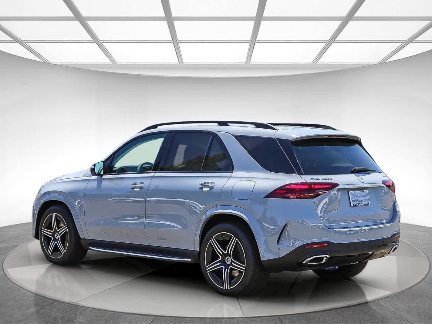 New 2026 Mercedes-Benz GLE 450e 4MATIC image 2