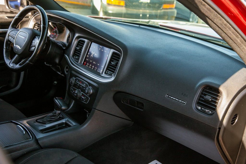 Used 2020 Dodge Charger R/T w/ Blacktop Package image 11