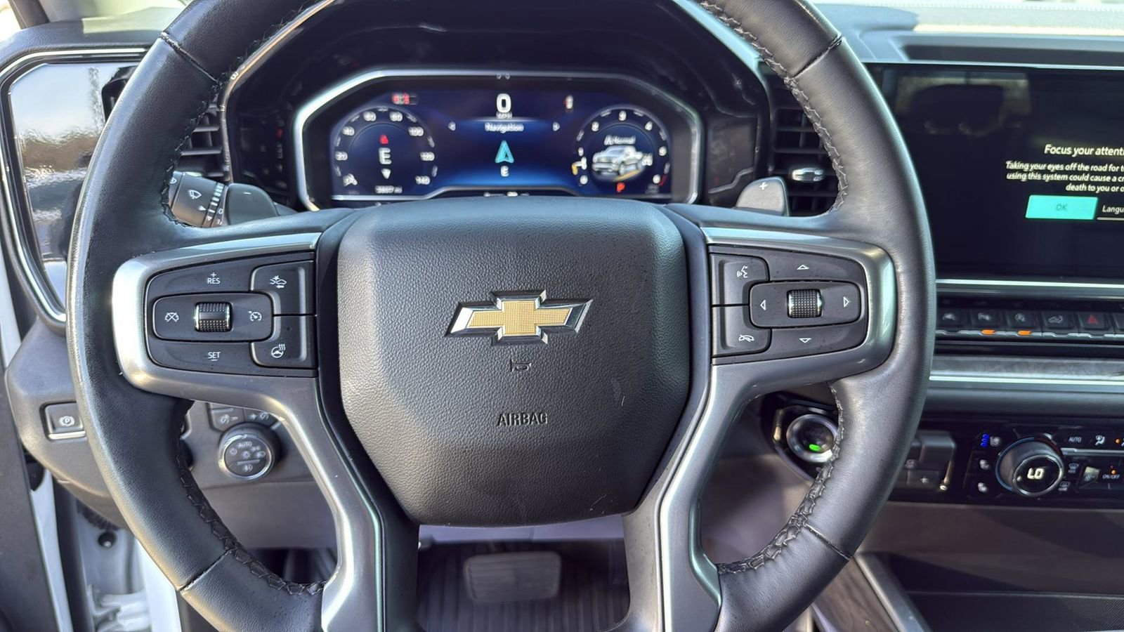 Used 2025 Chevrolet Silverado 1500 LTZ image 15