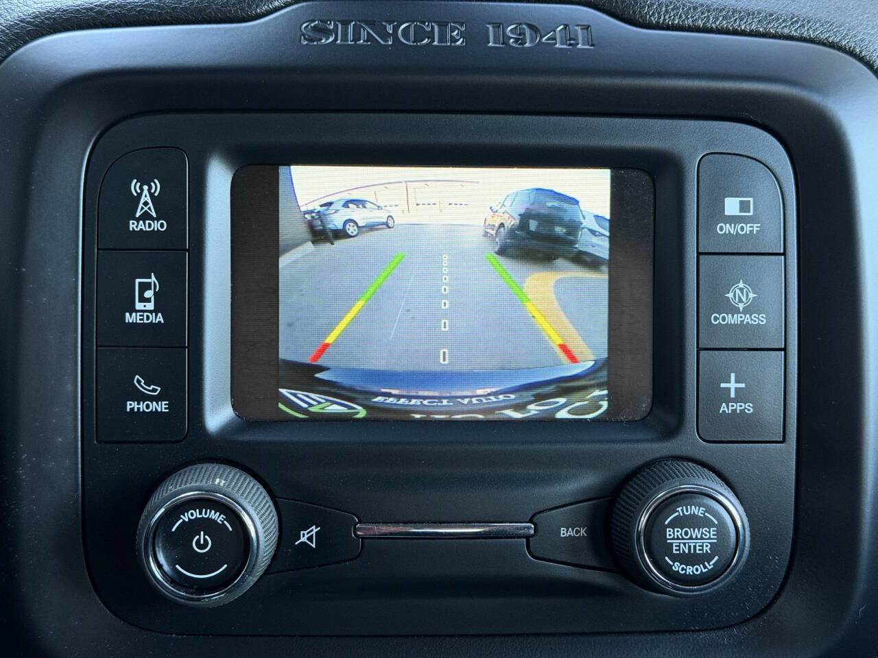 Used 2017 Jeep Renegade Latitude w/ Cold Weather Group AWD/4WD image 26