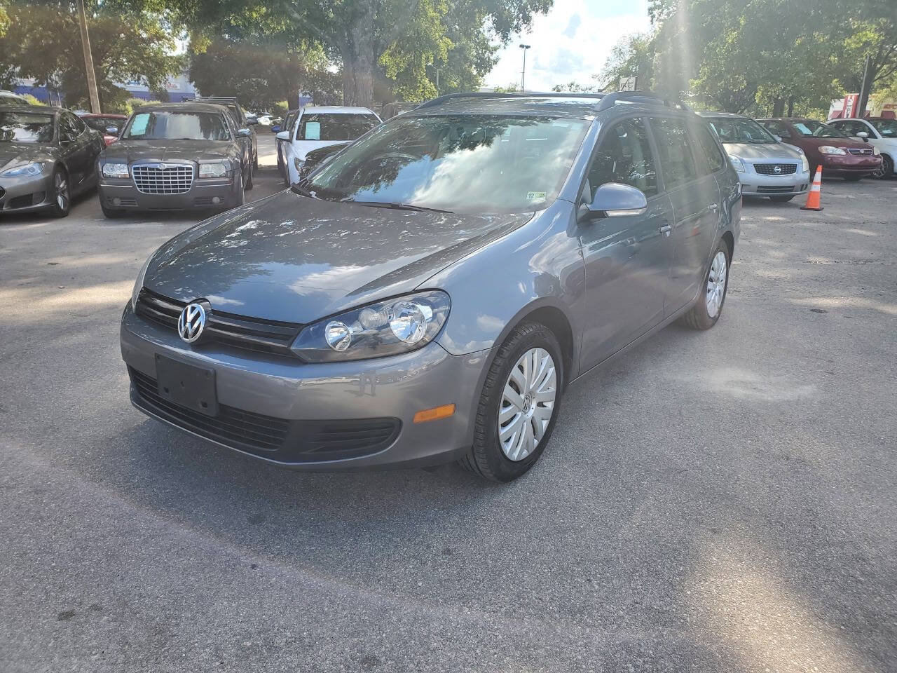 Used 2011 Volkswagen Jetta SE FWD image 3