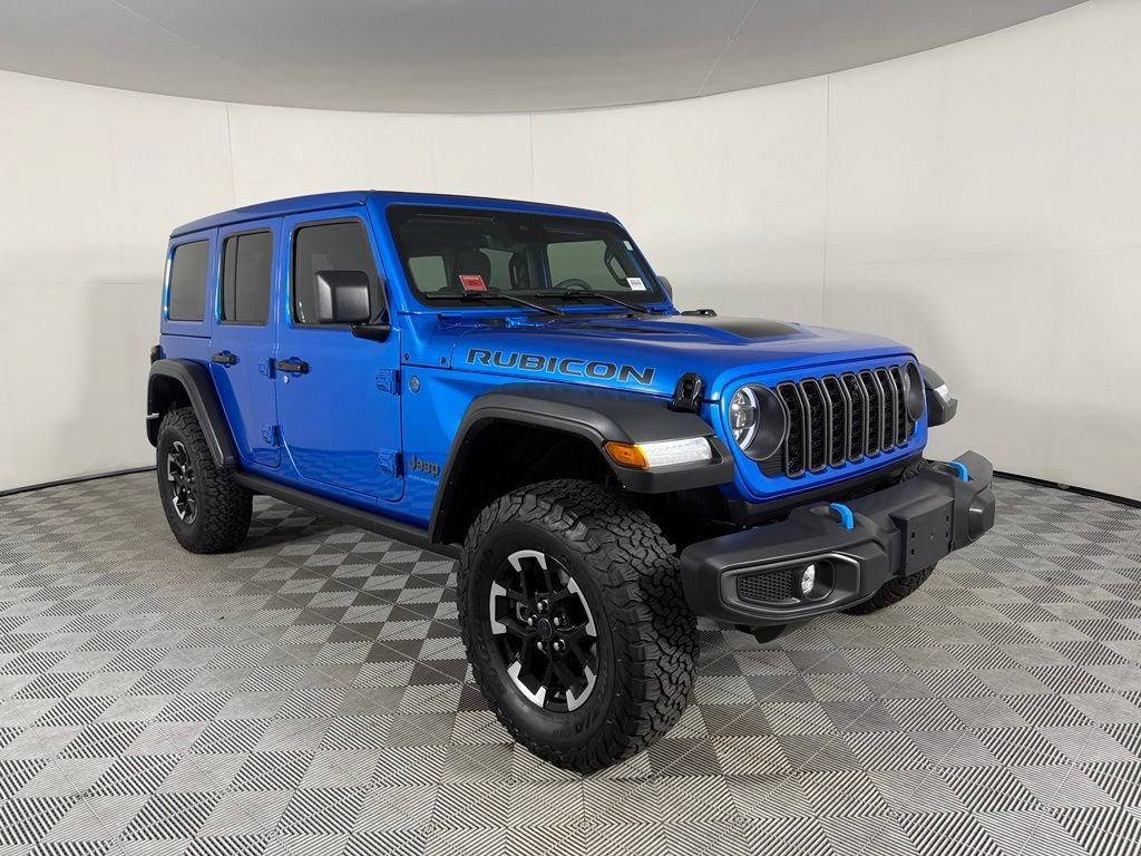 Used 2024 Jeep Wrangler Unlimited Rubicon 4xe w/ Technology Group AWD/4WD image 4