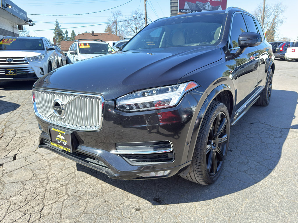 Used 2016 Volvo XC90 T6 Inscription w/ Vision Package image 2