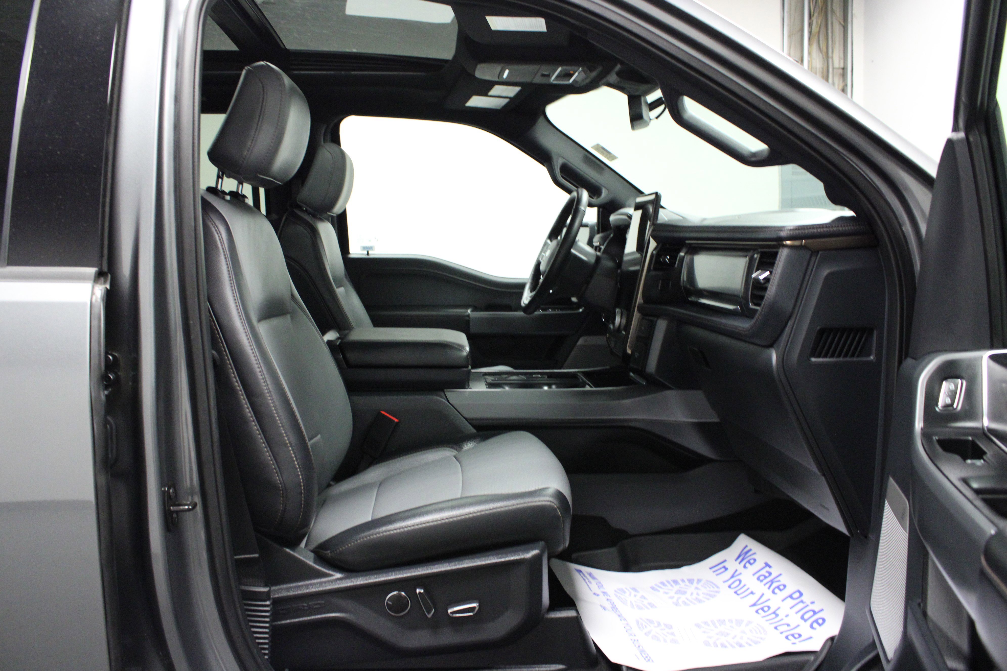 Used 2024 Ford F150 Lightning Lariat AWD/4WD image 16