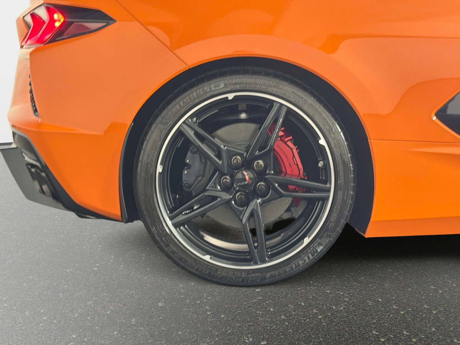 Used 2023 Chevrolet Corvette Stingray Premium Conv w/ Battery Protection Package RWD image 19