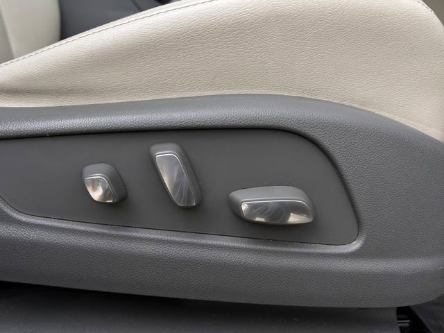 Used 2022 Cadillac XT6 Premium Luxury w/ Technology Package image 31