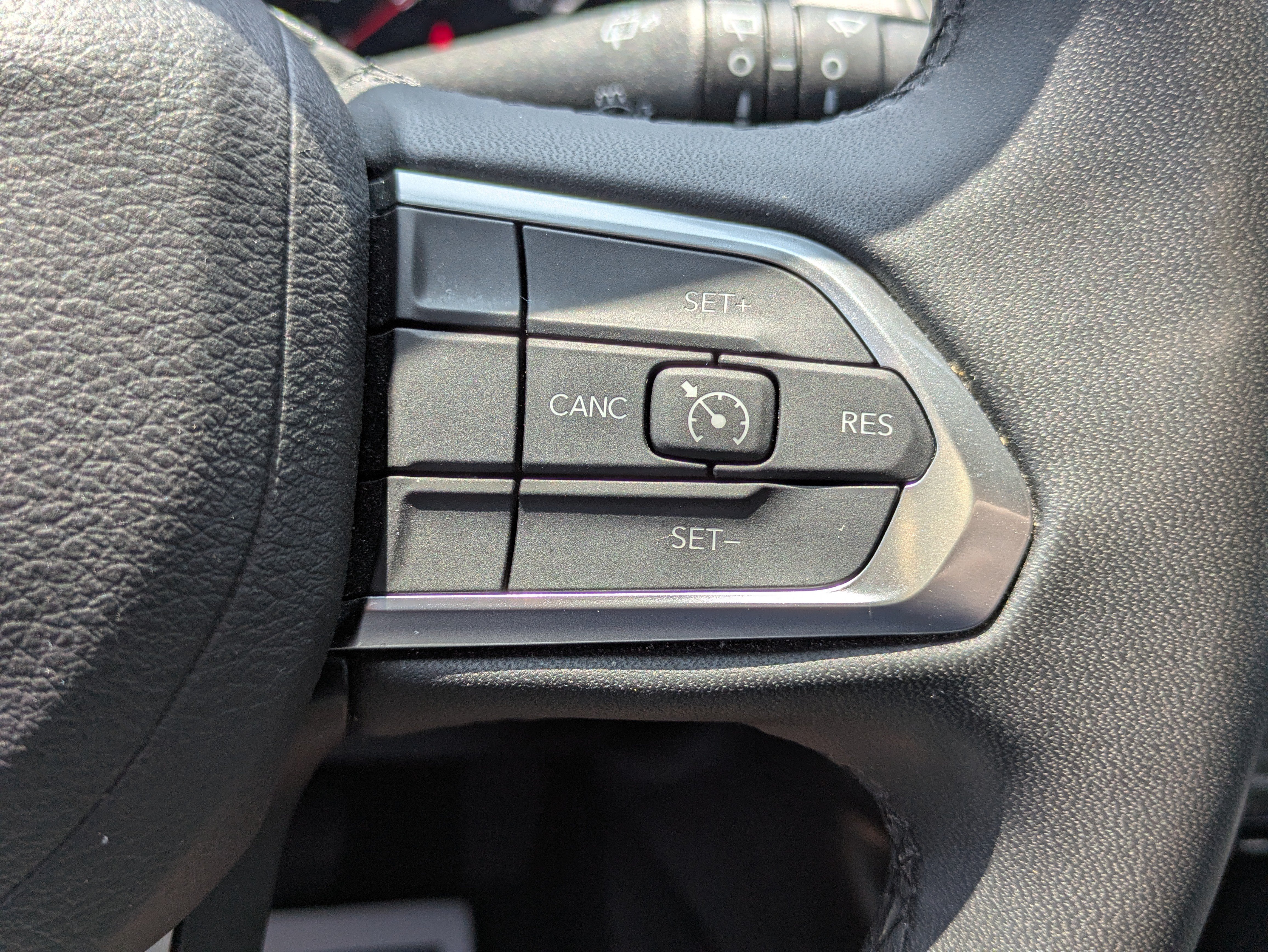 Used 2024 Jeep Compass Latitude AWD/4WD image 18