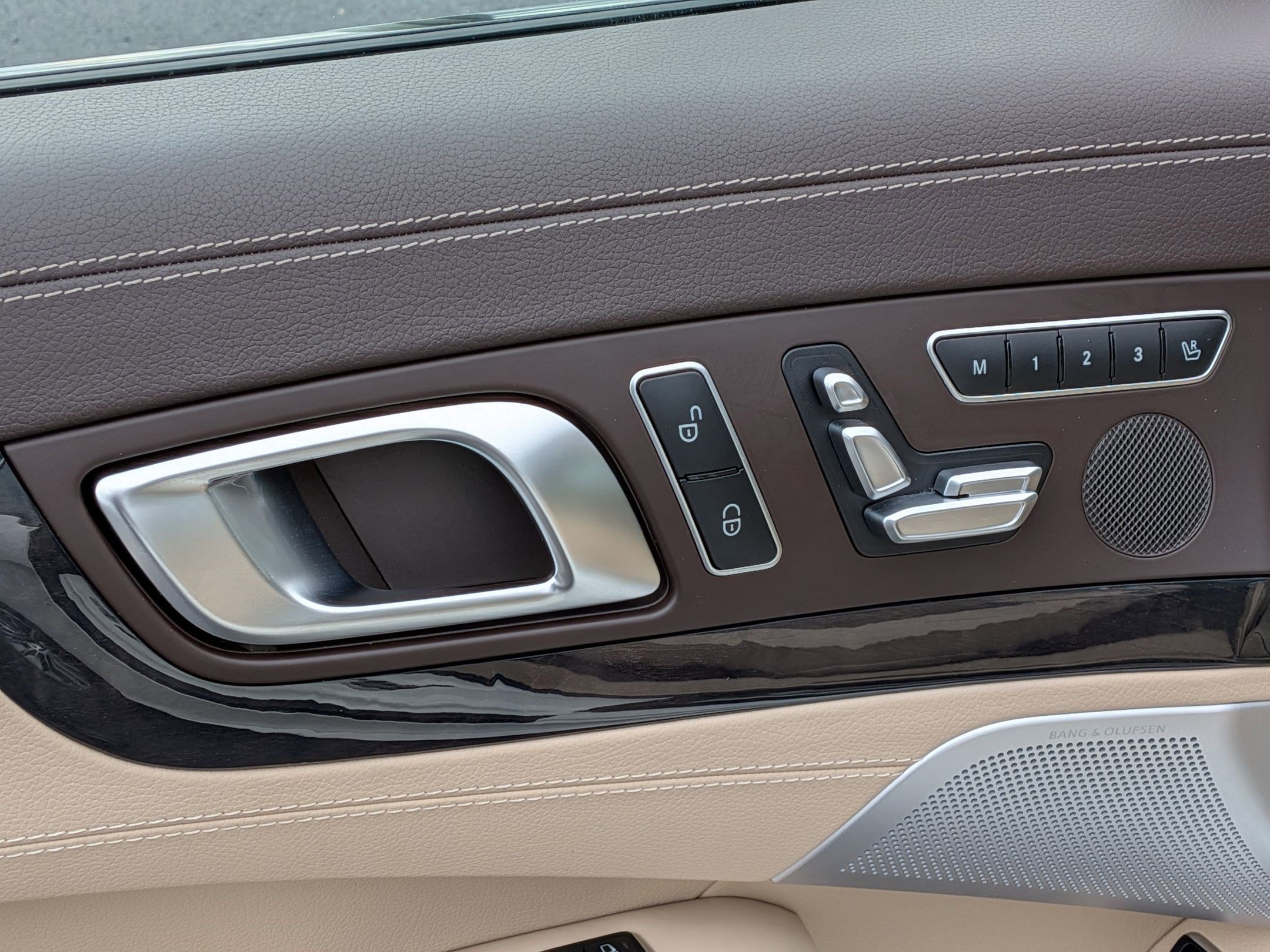 Used 2019 Mercedes-Benz SL 550 image 15