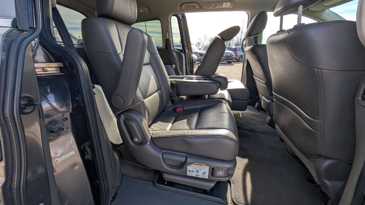 Used 2016 Honda Odyssey Touring Elite image 12