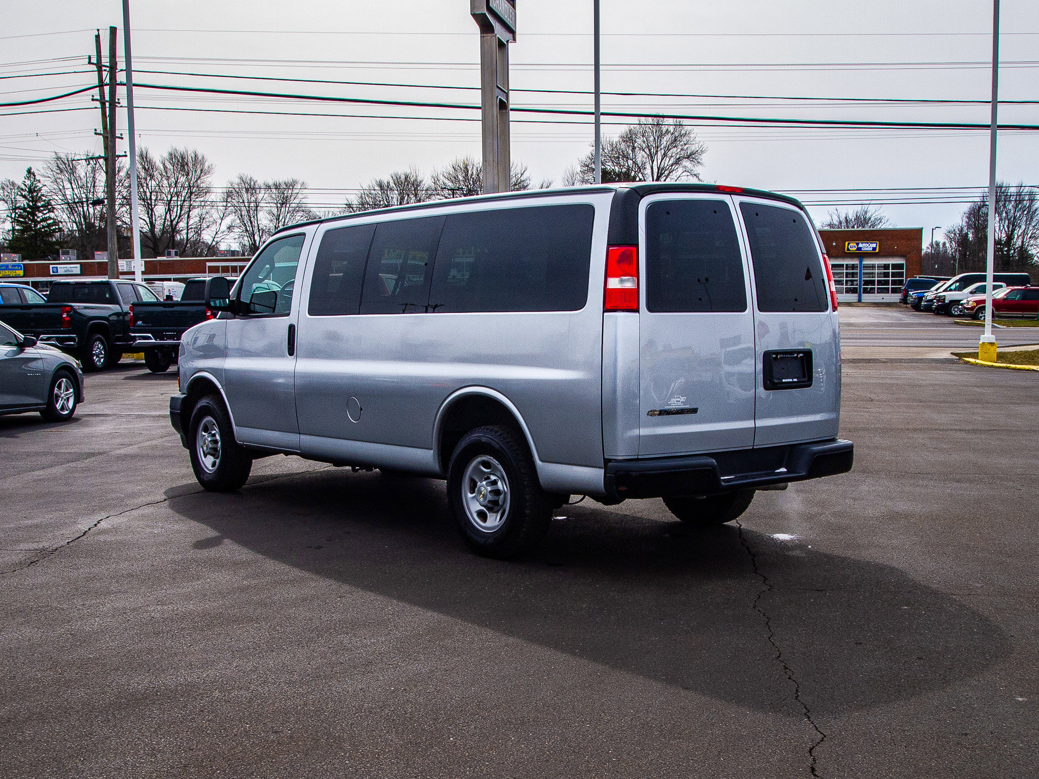 Used 2023 Chevrolet Express 2500 LS w/ Driver Convenience Package image 5