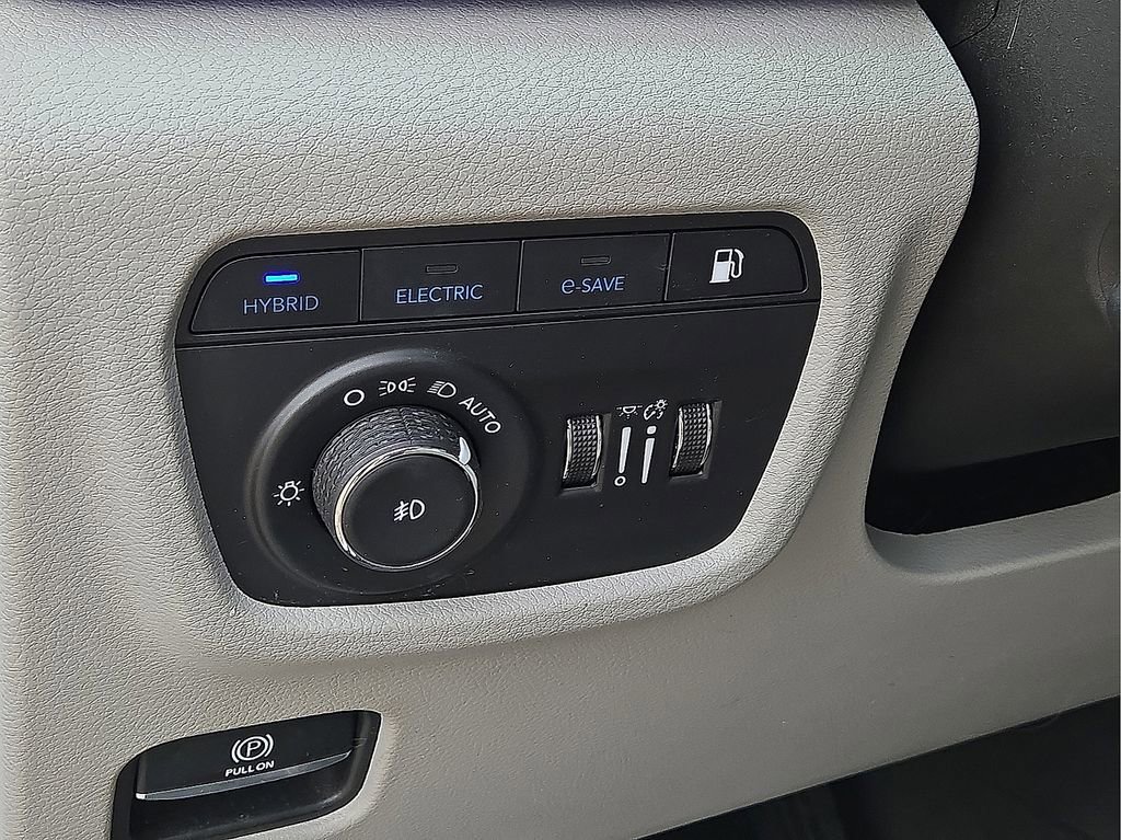 Used 2022 Jeep Grand Cherokee Summit w/ Advanced Protech Group IV image 27