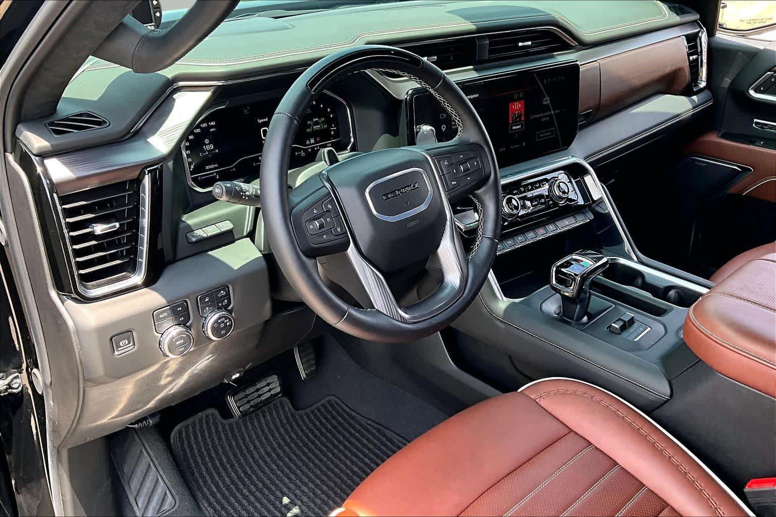 Certified 2025 GMC Sierra 1500 Denali Ultimate AWD/4WD image 50