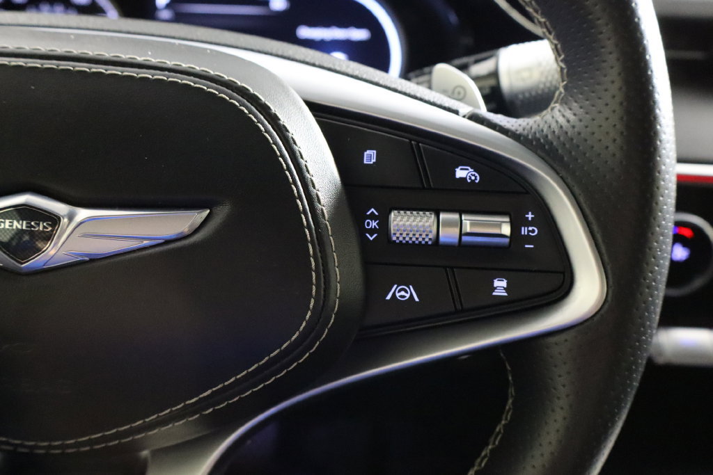 Used 2023 Genesis Electrified GV70 AWD/4WD image 10