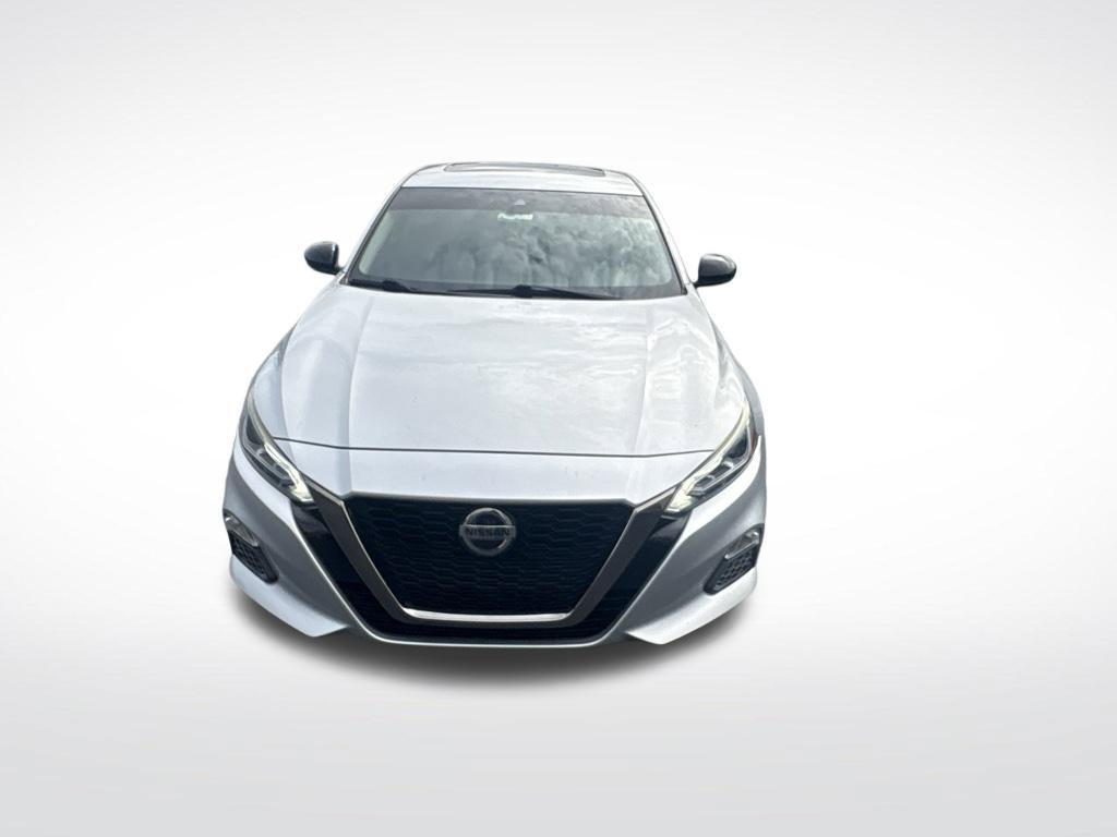Certified 2021 Nissan Altima 2.0 SR FWD image 2