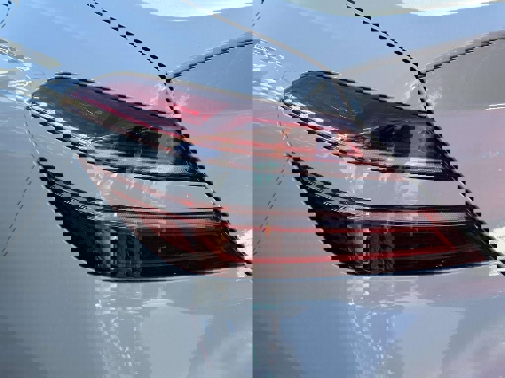 Used 2025 Genesis G70 3.3T Advanced image 10