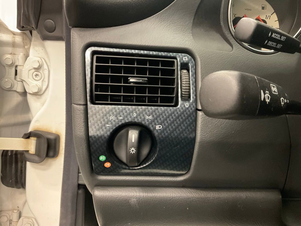 Used 2000 Mercedes-Benz SLK 230 image 17