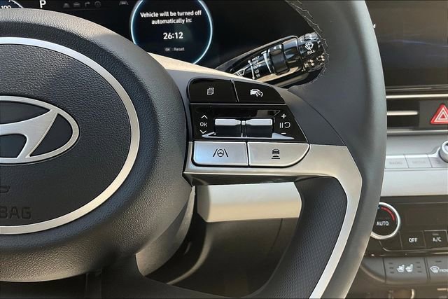 New 2025 Hyundai Elantra Limited image 21