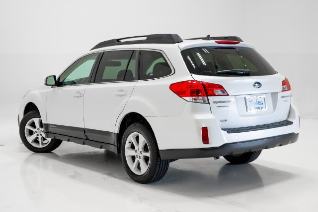 Used 2014 Subaru Outback 2.5i Premium AWD/4WD image 28