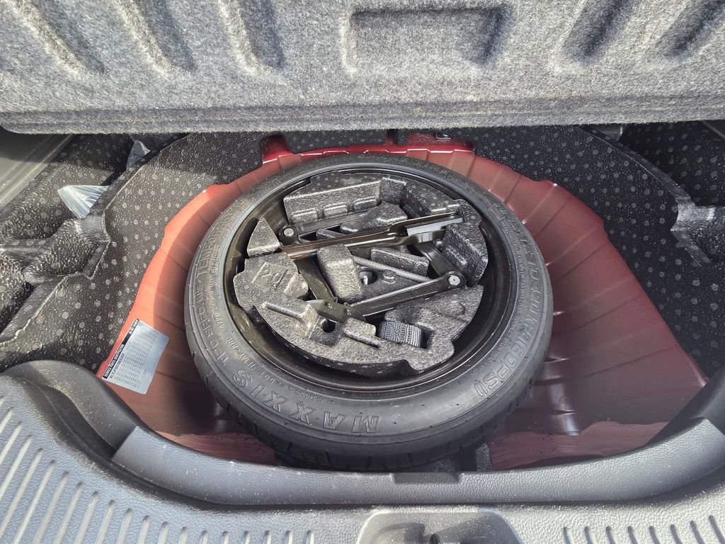 Used 2021 Chevrolet Trax LT image 29