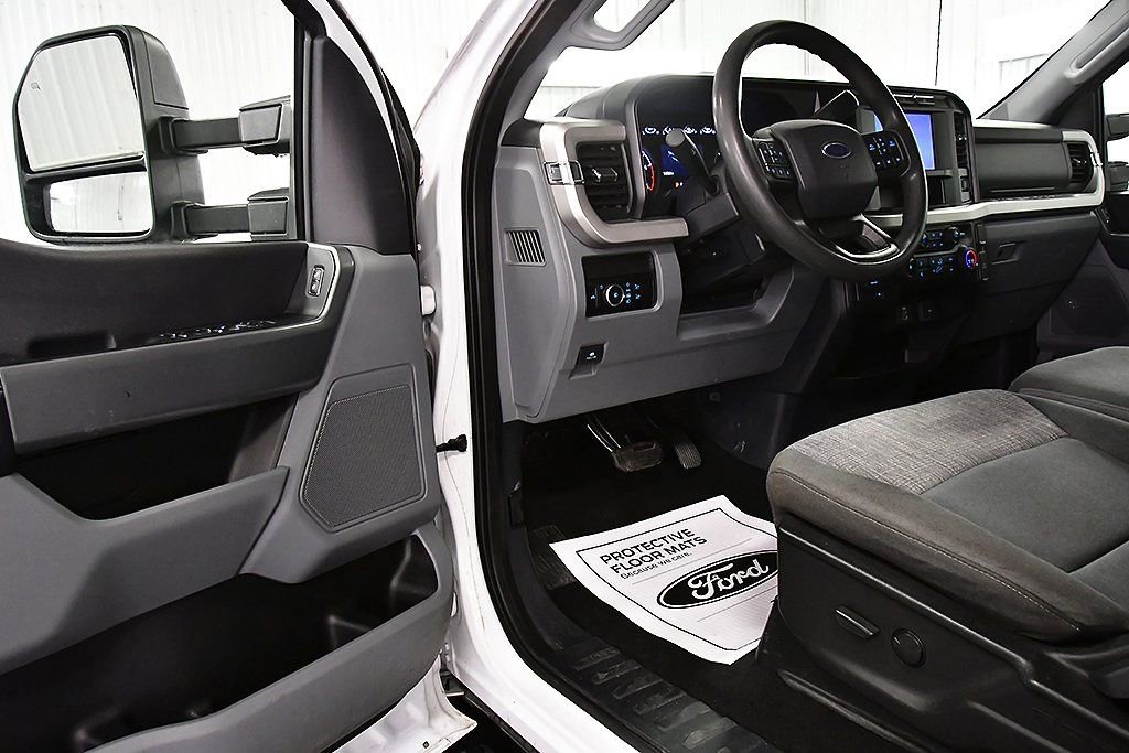 Used 2024 Ford F350 XLT image 18