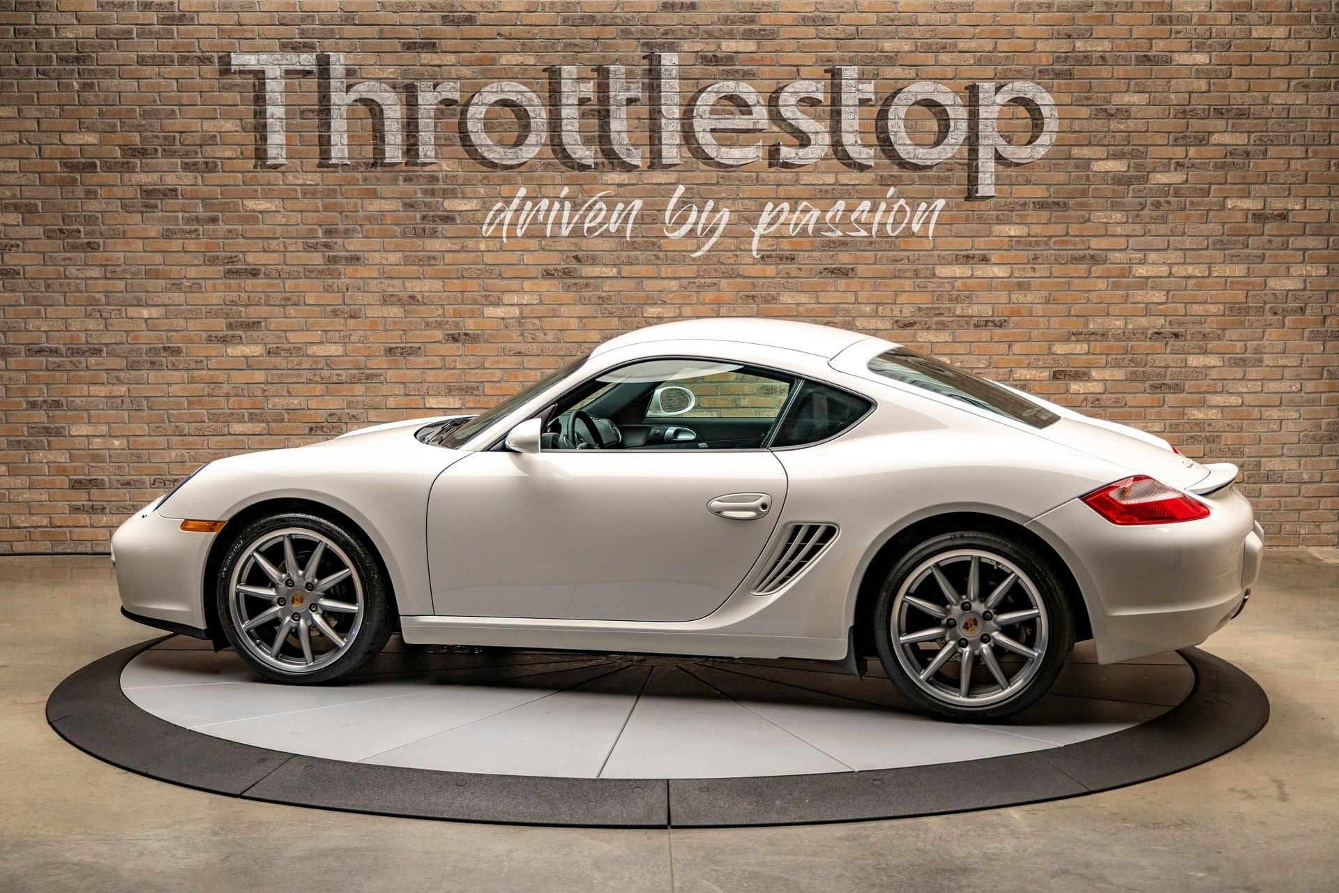 Used 2007 Porsche Cayman image 6