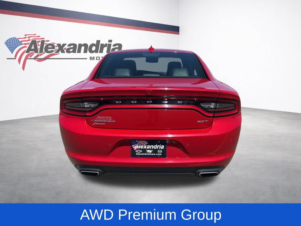 Used 2015 Dodge Charger SXT w/ AWD Premium Group image 7