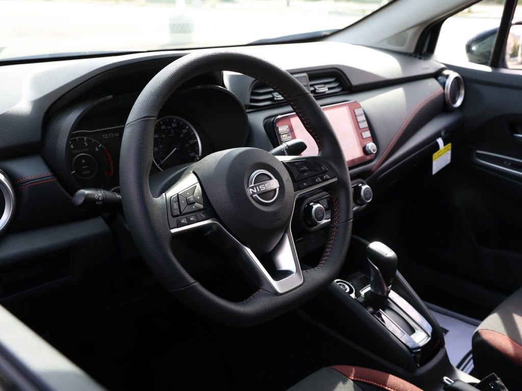 New 2025 Nissan Versa SR image 14
