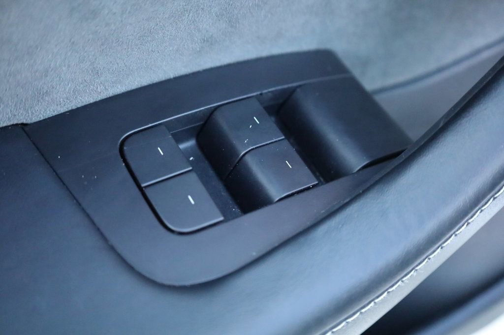 Used 2021 Tesla Model 3 Standard Range Plus image 31