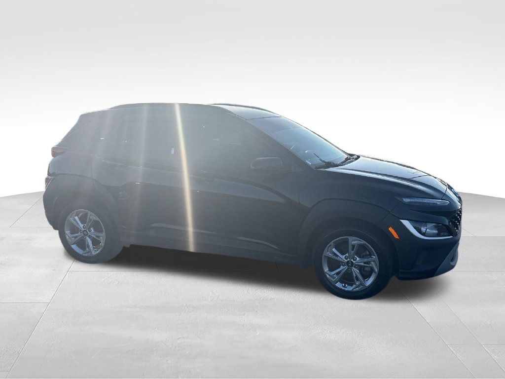 Used 2023 Hyundai Kona SEL AWD/4WD image 7