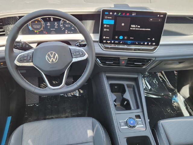 New 2026 Volkswagen Tiguan SE AWD/4WD image 10