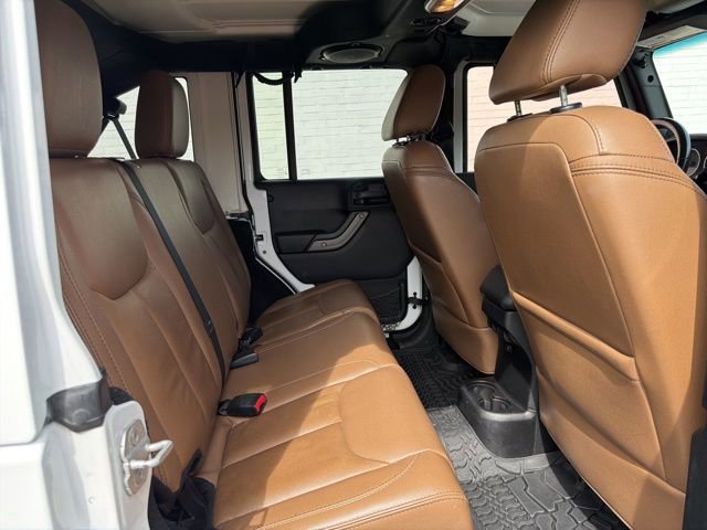 Used 2013 Jeep Wrangler Unlimited Sahara image 10