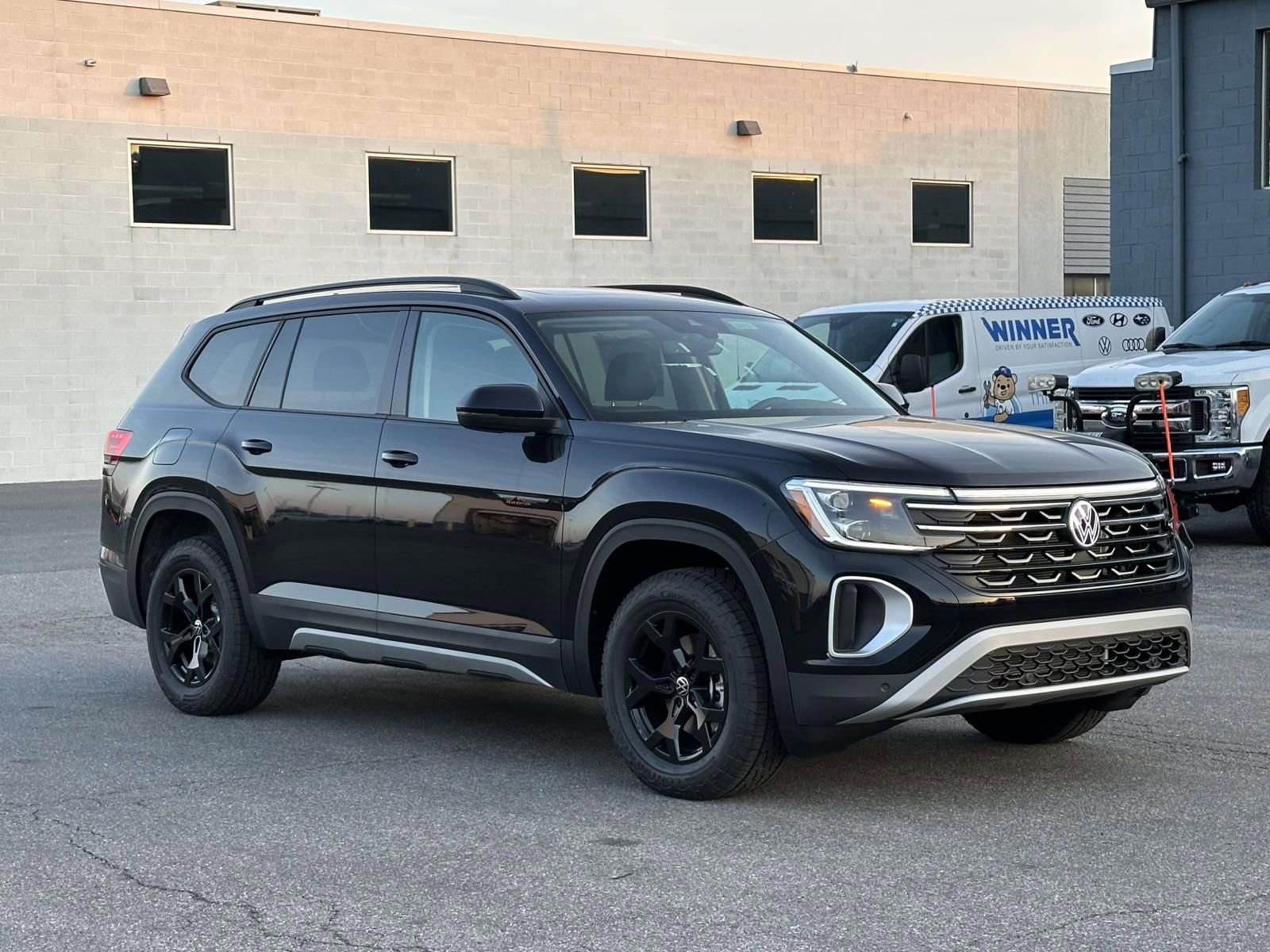 New 2026 Volkswagen Atlas Peak Edition AWD/4WD image 8