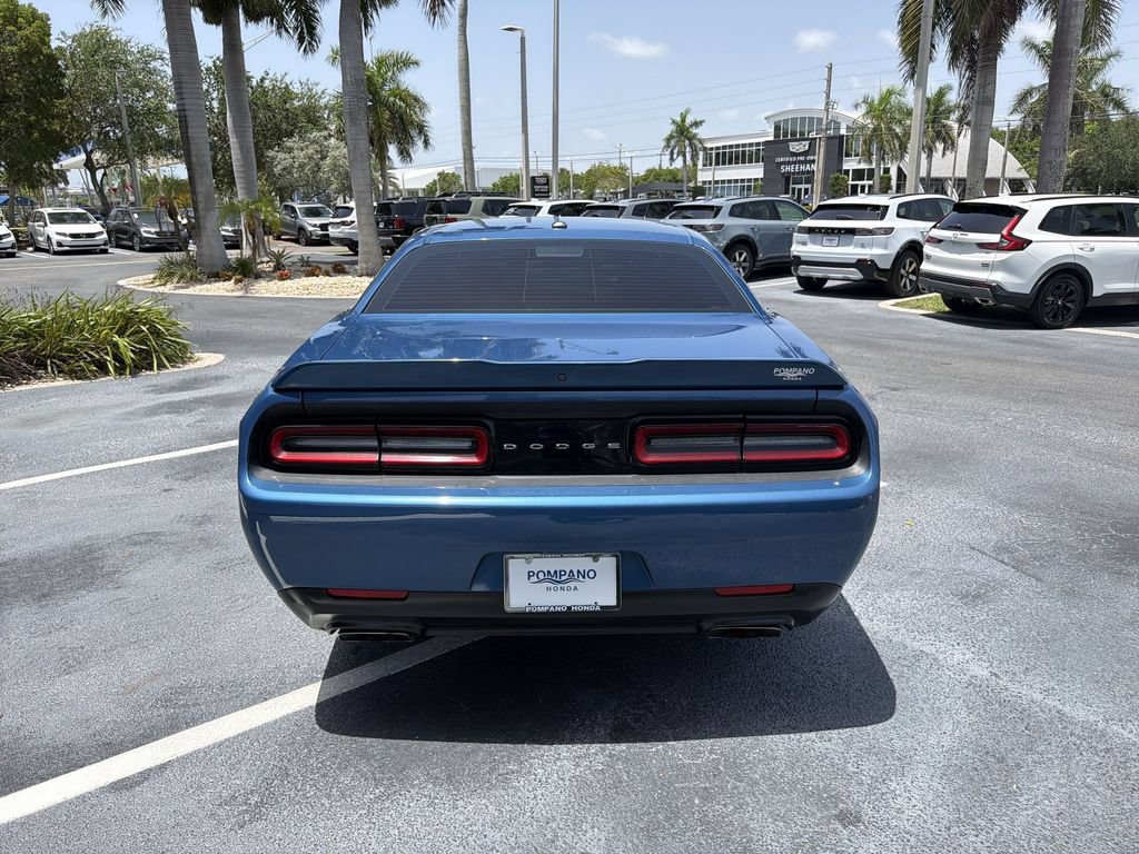 Used 2022 Dodge Challenger R/T RWD image 7
