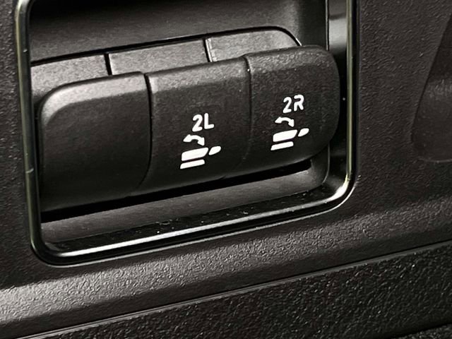 Used 2025 Mercedes-Benz GLS 450 4MATIC image 22