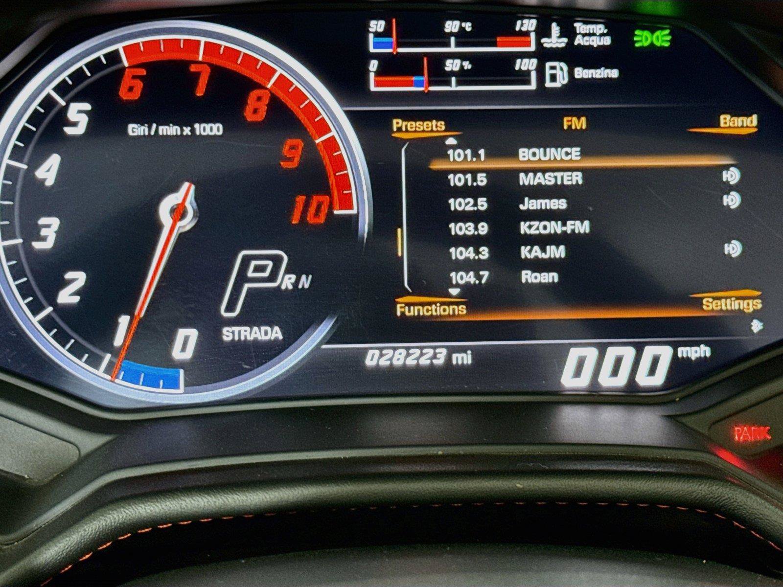 Used 2018 Lamborghini Huracan LP 580-2 RWD image 18