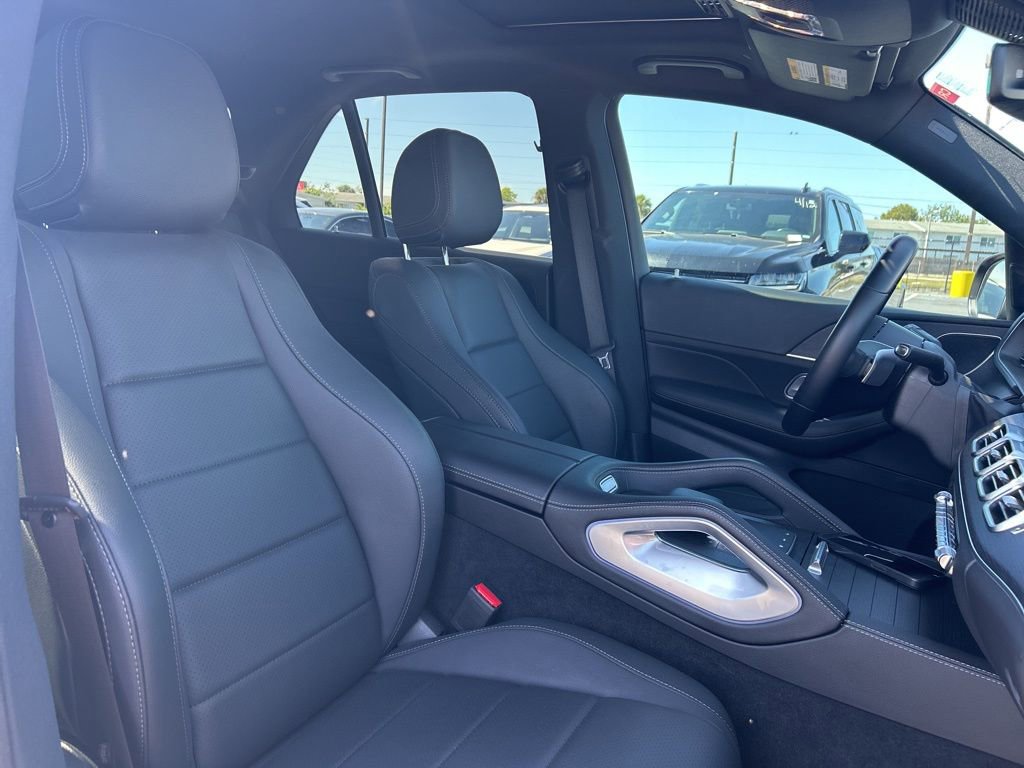 Used 2025 Mercedes-Benz GLE 450e 4MATIC image 8