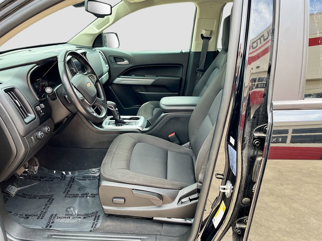 Used 2022 Chevrolet Colorado LT w/ LT Convenience Package AWD/4WD image 21