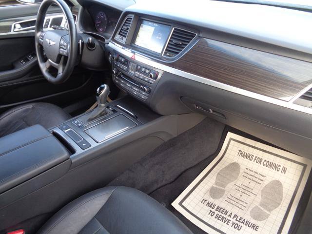 Used 2017 Genesis G80 3.8 RWD image 25