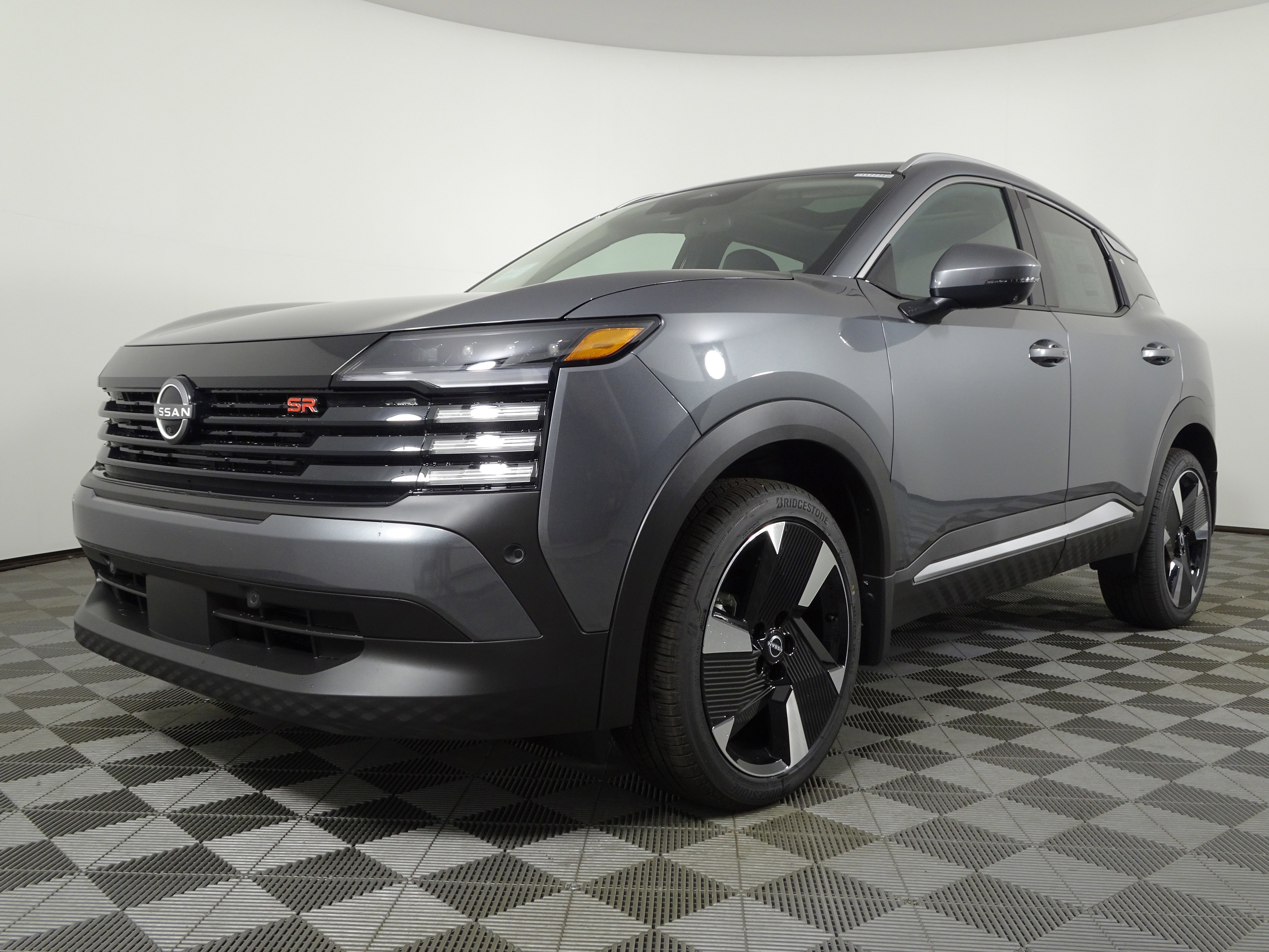 New 2025 Nissan Kicks SR w/ SR Premium Package image 14